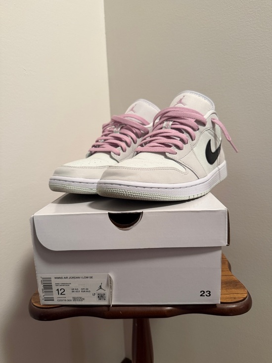Jordan Other - Jordan 1 Low - White, Pink & Black